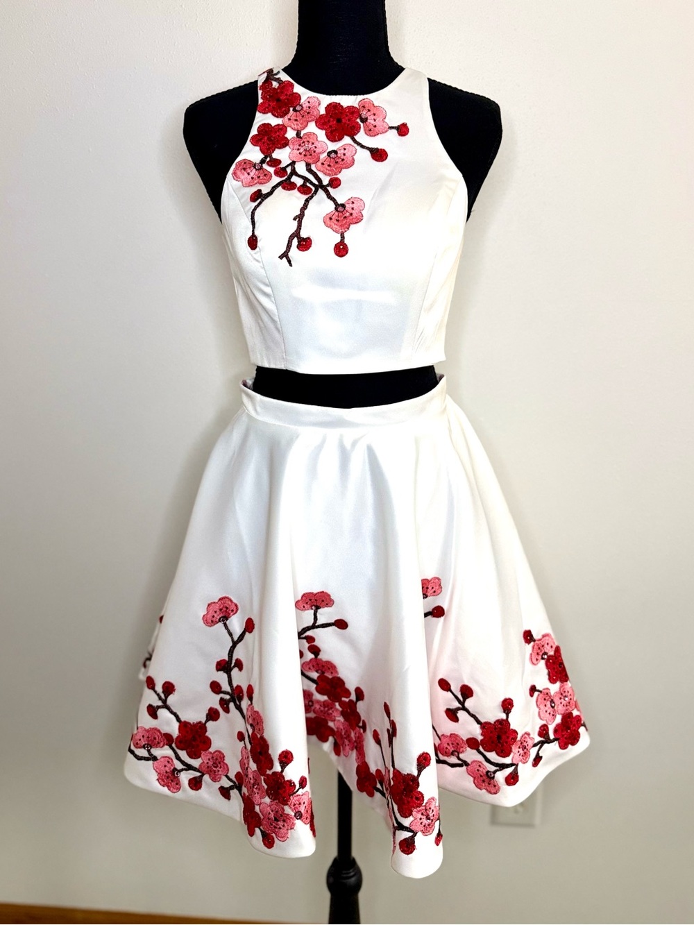 Blush Prom Alexia 2 Piece Cherry Blossom Dress Size 4 Ivory Floral Sequin